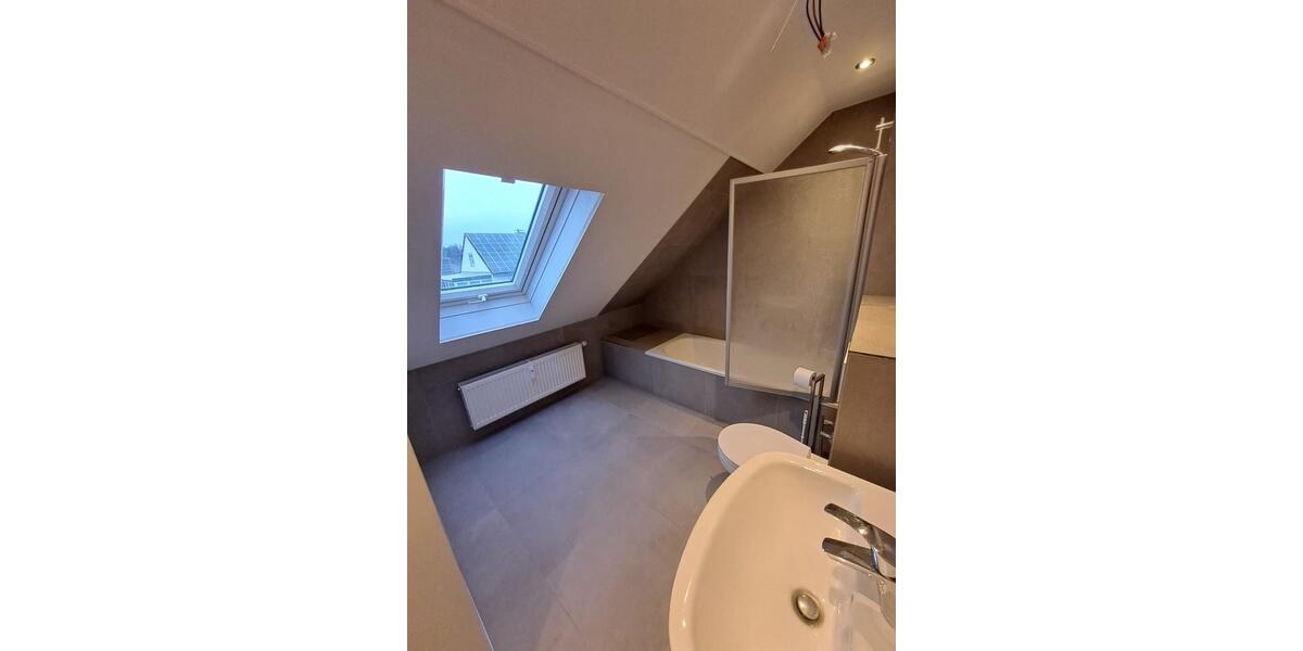 Dachgeschoßwohnung Göttingen Oststadt - 3 Zimmer, 75 m&sup2;, 700&euro; | Angebot:25080291