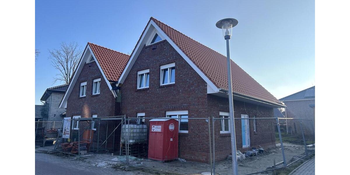 Doppelhaushälfte Wiefelstede - 4 Zimmer, 120 m&sup2;, 1.500&euro; | Angebot:25271159