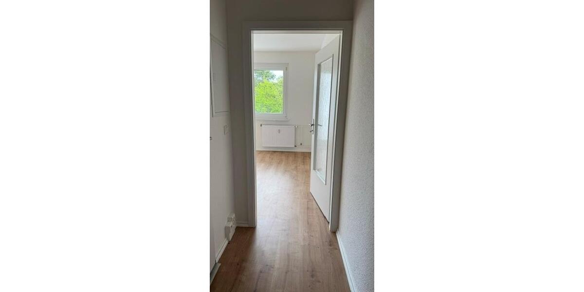 Etagenwohnung Bernsdorf - 1 Zimmer, 31 m&sup2;, 115&euro; | Angebot:26688119