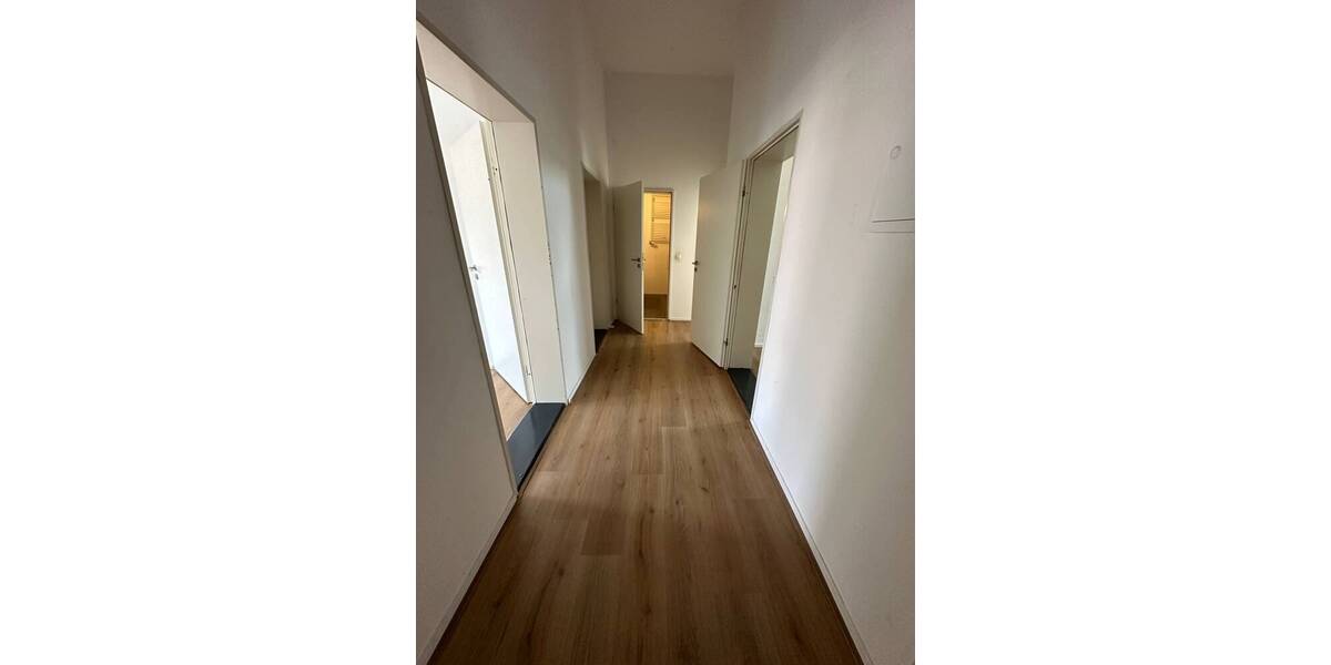 Etagenwohnung Wilhelmshaven Innenstadt - 3 Zimmer, 79 m&sup2;, 486&euro; | Angebot:26502260
