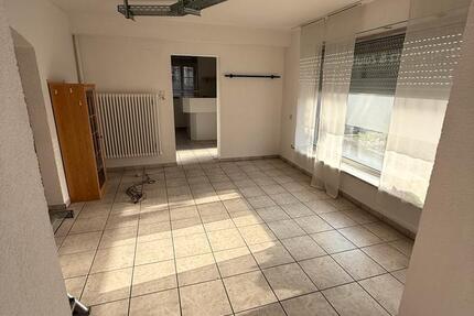 Lager-Büroräume zu Vermieten zimmer