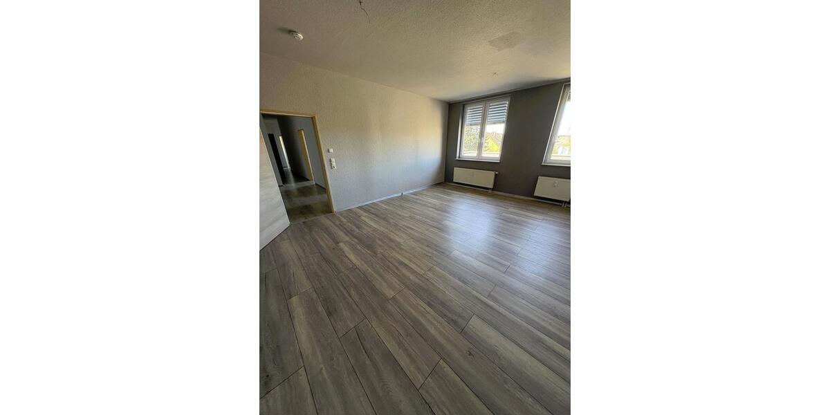 Etagenwohnung Freiberg - 4 Zimmer, 97 m&sup2;, 630&euro; | Angebot:26368531