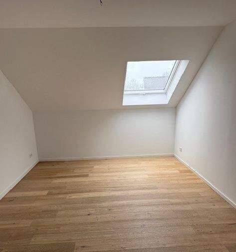Terrassenwohnung Kaarst Vorst - 4 Zimmer, 147 m&sup2;, 2.205&euro; | Angebot:26881292