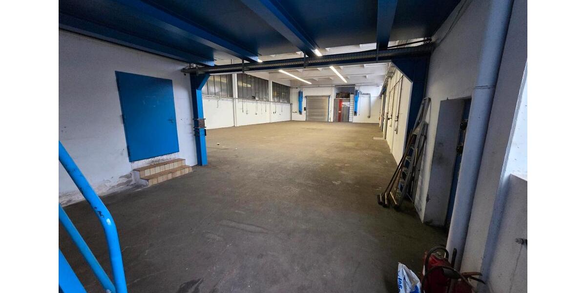 Halle zu vermieten zimmer