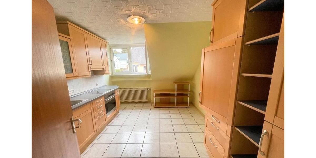 Dachgeschoßwohnung Trier Nord - 2 Zimmer, 94 m&sup2;, 890&euro; | Angebot:26105478