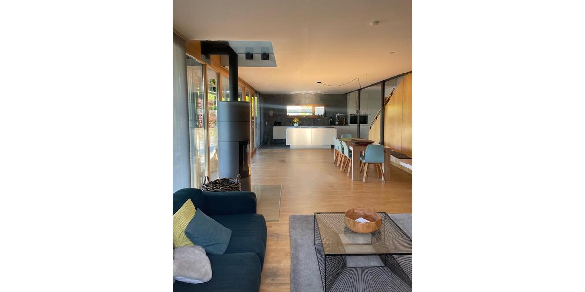 Einfamilienhaus Albstadt - 5 Zimmer, 180 m&sup2;, 1.950&euro; | Angebot:25944488