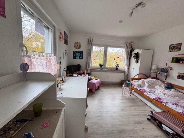 Etagenwohnung Allendorf (Lumda) - 7 Zimmer, 185 m&sup2;, 1.300&euro; | Angebot:26096694