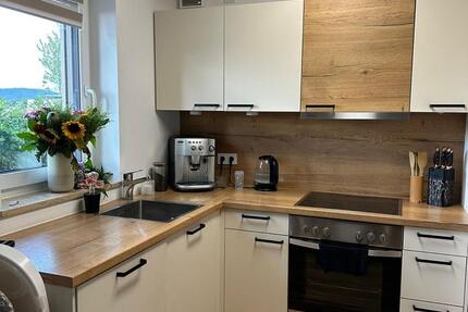 Moderne 2-Zimmer-Wohnung mit Garten und TG in Neutraubling