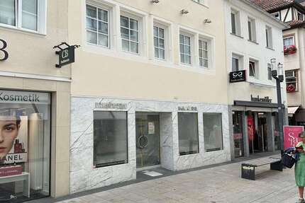 Einzelhandel in Landau 2.980 € 195 m² zimmer