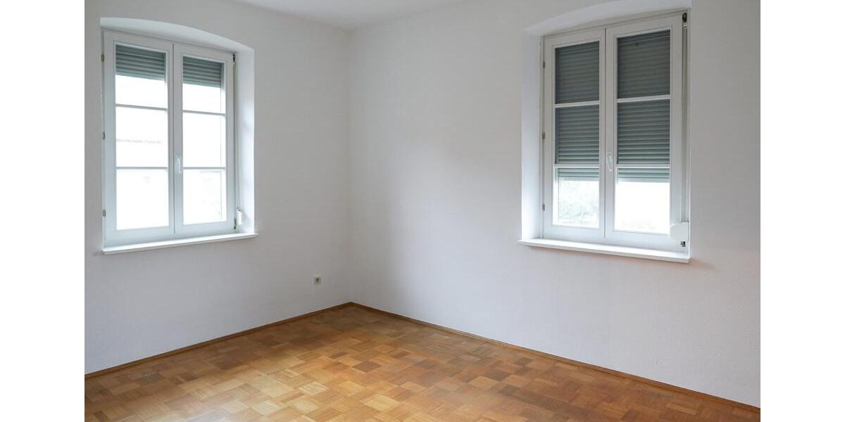 Etagenwohnung Hammelburg - 5 Zimmer, 133 m&sup2;, 900&euro; | Angebot:24480623