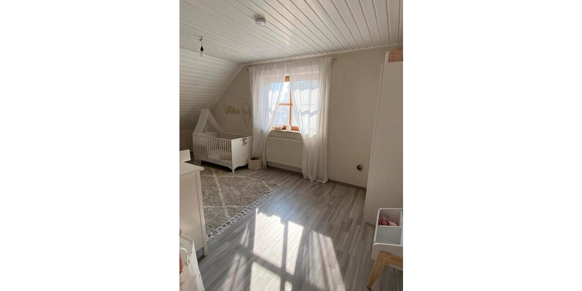 Reihenhaus Roth - 4 Zimmer, 120 m&sup2;, 1.400&euro; | Angebot:25751312