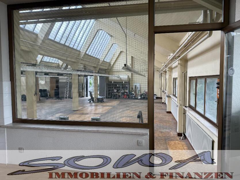 Wohnhaus mit Innenpool und Sauna in einer guten Lage in Gaimersheim, mit Gewerbefläche - Ein Objekt von Ihrem Immobilienpartner SOWA Immobilien und Finanzen 1 zimmer