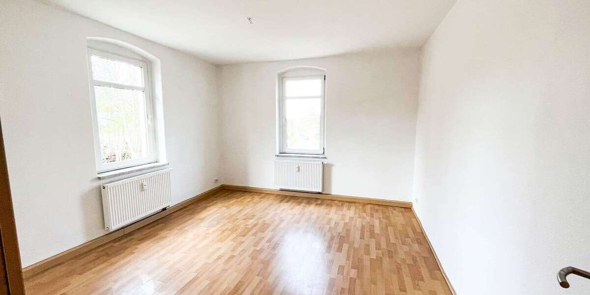 Etagenwohnung Oelsnitz Oelsnitz - 3 Zimmer, 60 m&sup2;, 300&euro; | Angebot:26251147