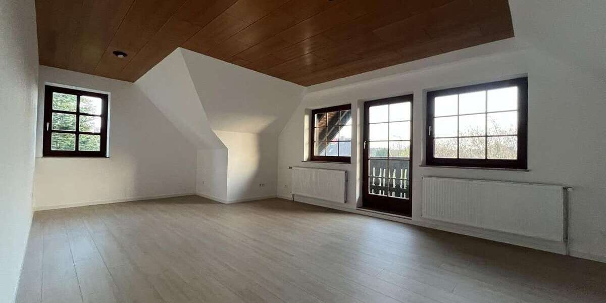 Etagenwohnung Nienburg - 5 Zimmer, 142 m&sup2;, 1.190&euro; | Angebot:25819524