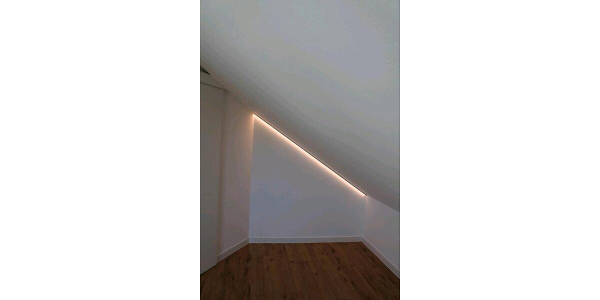 Dachgeschoßwohnung Schlangen - 2 Zimmer, 60 m&sup2;, 700&euro; | Angebot:26376140