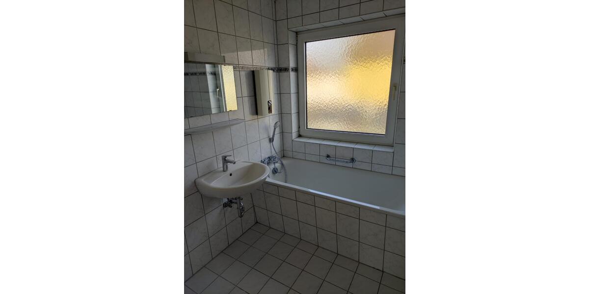 Etagenwohnung Alzey - 4 Zimmer, 82 m&sup2;, 700&euro; | Angebot:26532424
