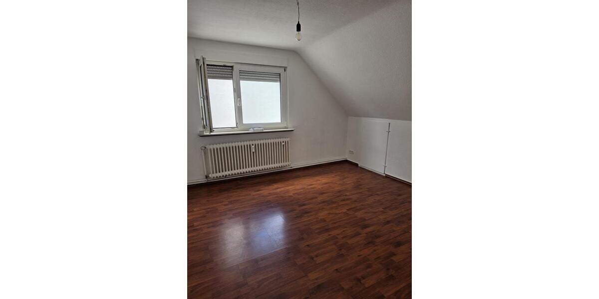 Dachgeschoßwohnung Dreieich - 2 Zimmer, 60 m&sup2;, 680&euro; | Angebot:26260766