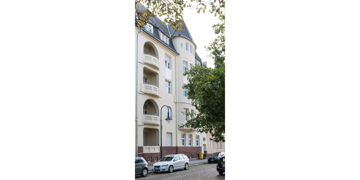 Wohnen auf Zeit Magdeburg - 6 Zimmer, 200 m&sup2;, 210&euro; | Angebot:26312436