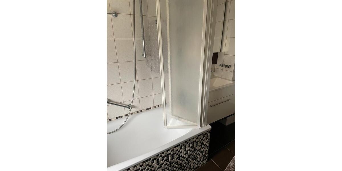Dachgeschoßwohnung Wolfsburg Alt-Wolfsburg - 2 Zimmer, 90 m&sup2;, 750&euro; | Angebot:25298923