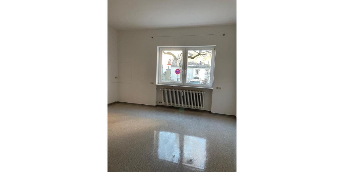 Erdgeschoßwohnung Wunsiedel - 4 Zimmer, 100 m&sup2;, 650&euro; | Angebot:26598270
