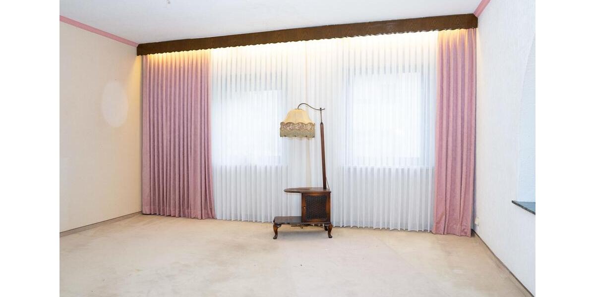 Etagenwohnung Neunkirchen - 1 Zimmer, 80 m&sup2;, 750&euro; | Angebot:26145442