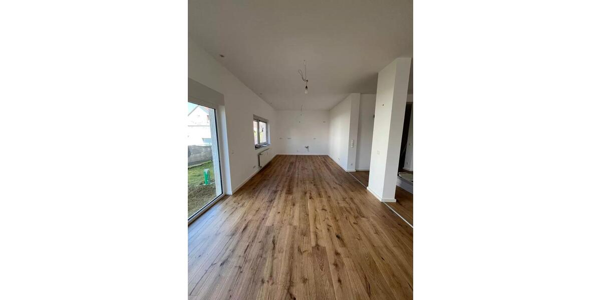 Hochparterre Bad Homburg vor der Höhe Gonzenheim - 5 Zimmer, 175 m&sup2;, 1.990&euro; | Angebot:25380898