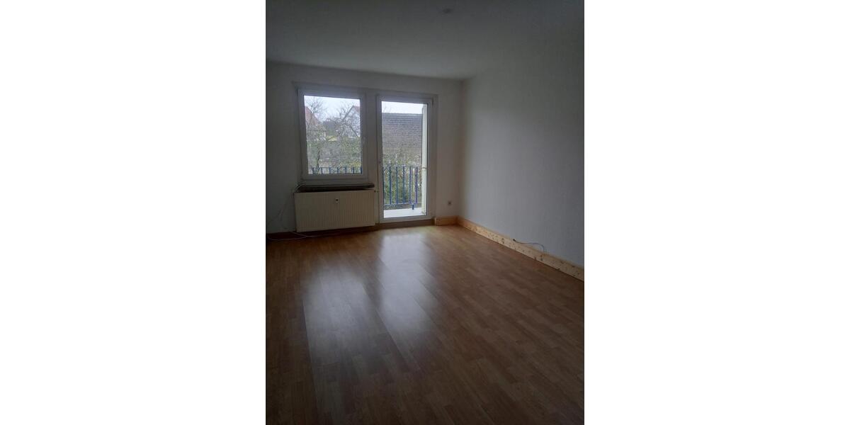 Etagenwohnung Köthen (Anhalt) - 4 Zimmer, 74 m&sup2;, 450&euro; | Angebot:24816334