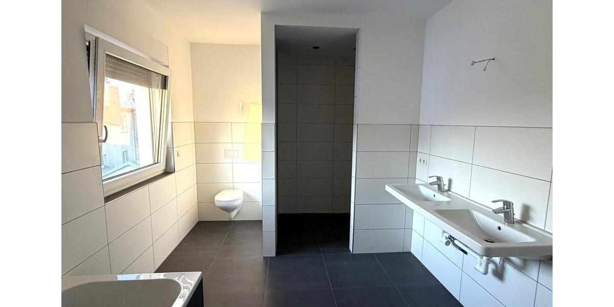 Einfamilienhaus Panketal - 5 Zimmer, 170 m&sup2;, 2.990&euro; | Angebot:25148258