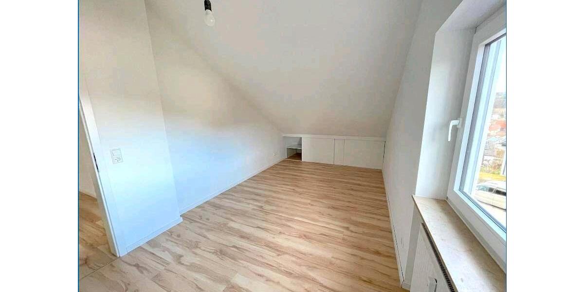 Dachgeschoßwohnung Stockach - 3 Zimmer, 70 m&sup2;, 1.110&euro; | Angebot:24843887