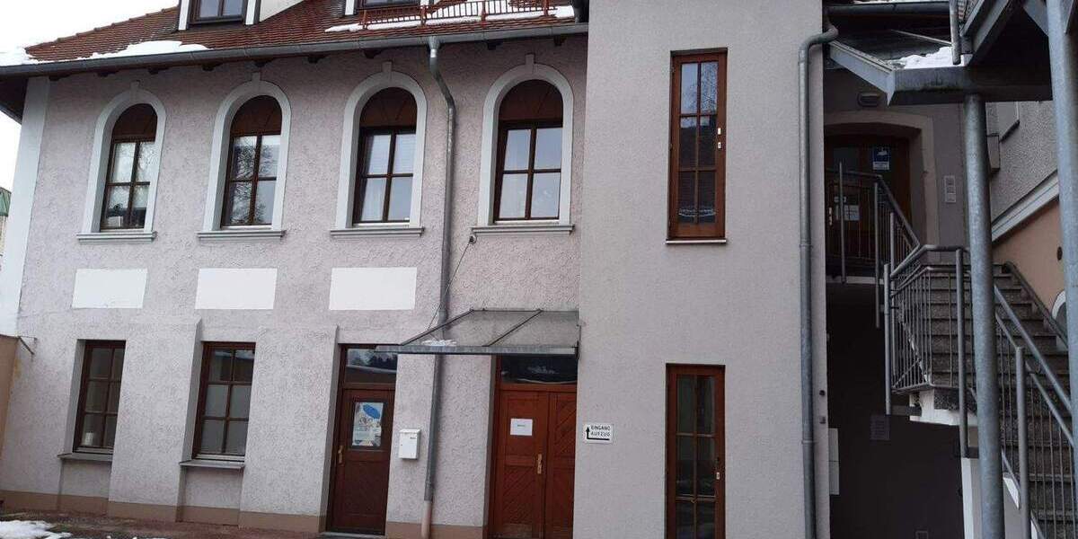 Gewerbeobjekt Amberg - 6 Zimmer, 1.700&euro; | Angebot:25770127