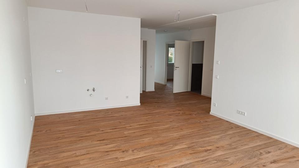 Etagenwohnung Schkeuditz - 4 Zimmer, 102 m&sup2;, 1.050&euro; | Angebot:26582109