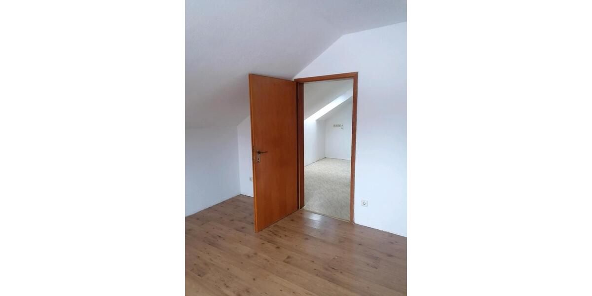 Dachgeschoßwohnung Wittingen Knesebeck - 2 Zimmer, 65 m&sup2;, 480&euro; | Angebot:24743436