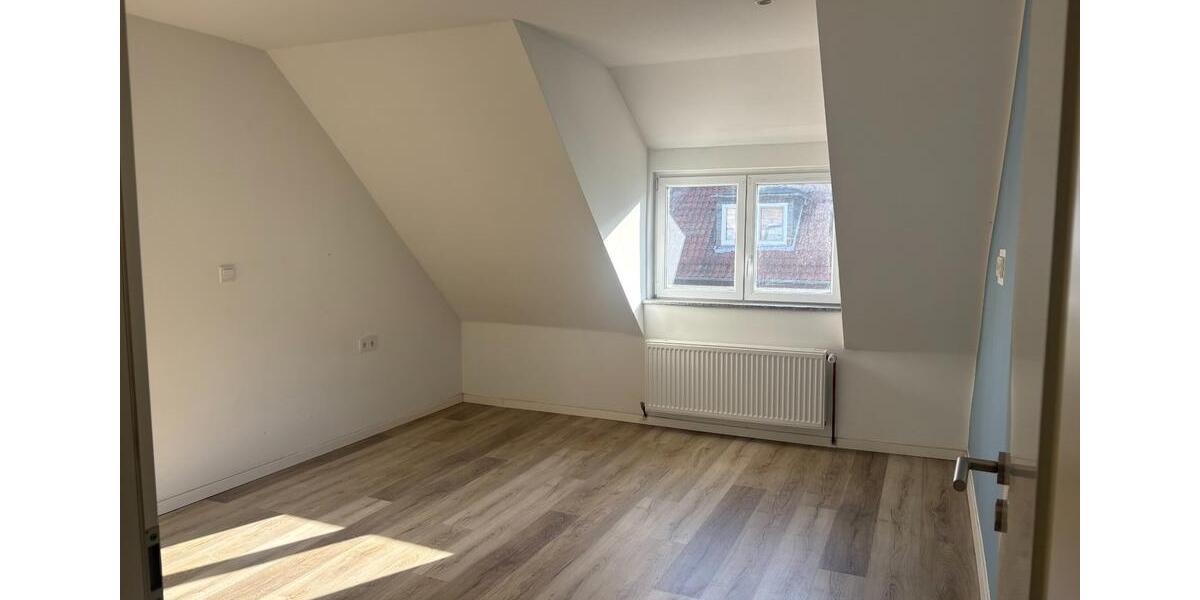 Etagenwohnung Hildesheim - 2 Zimmer, 60 m&sup2;, 570&euro; | Angebot:25963337