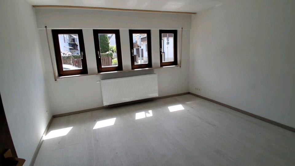 Erdgeschoßwohnung Rheinstetten - 3 Zimmer, 80 m&sup2;, 1.300&euro; | Angebot:26701913