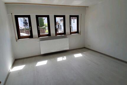 Wohnung Rheinstetten - 3 Zimmer, 80 m&sup2;, 1.300&euro; | Angebot:26701913
