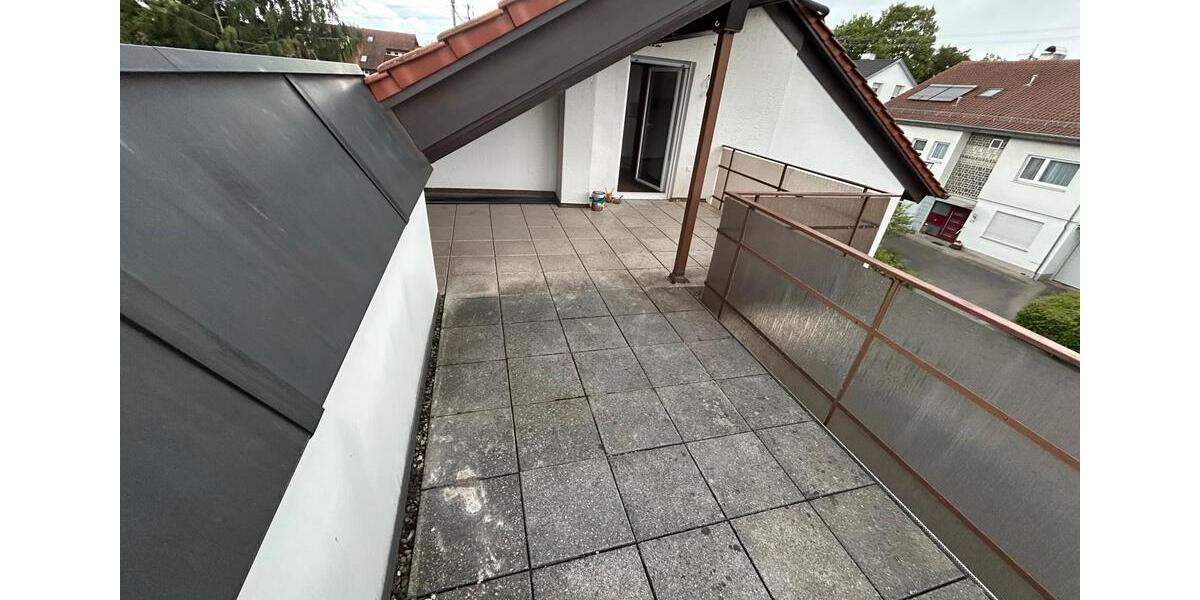 Dachgeschoßwohnung Backnang - 2 Zimmer, 30 m&sup2;, 700&euro; | Angebot:26610996