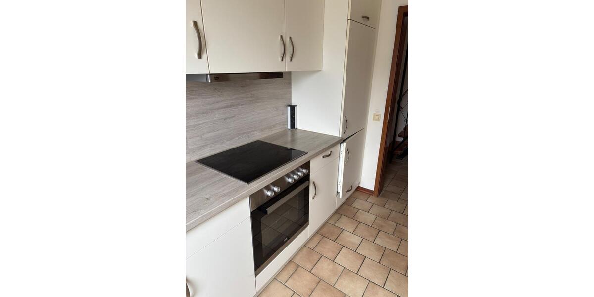 Dachgeschoßwohnung Heide - 2.5 Zimmer, 69 m&sup2;, 700&euro; | Angebot:25292752