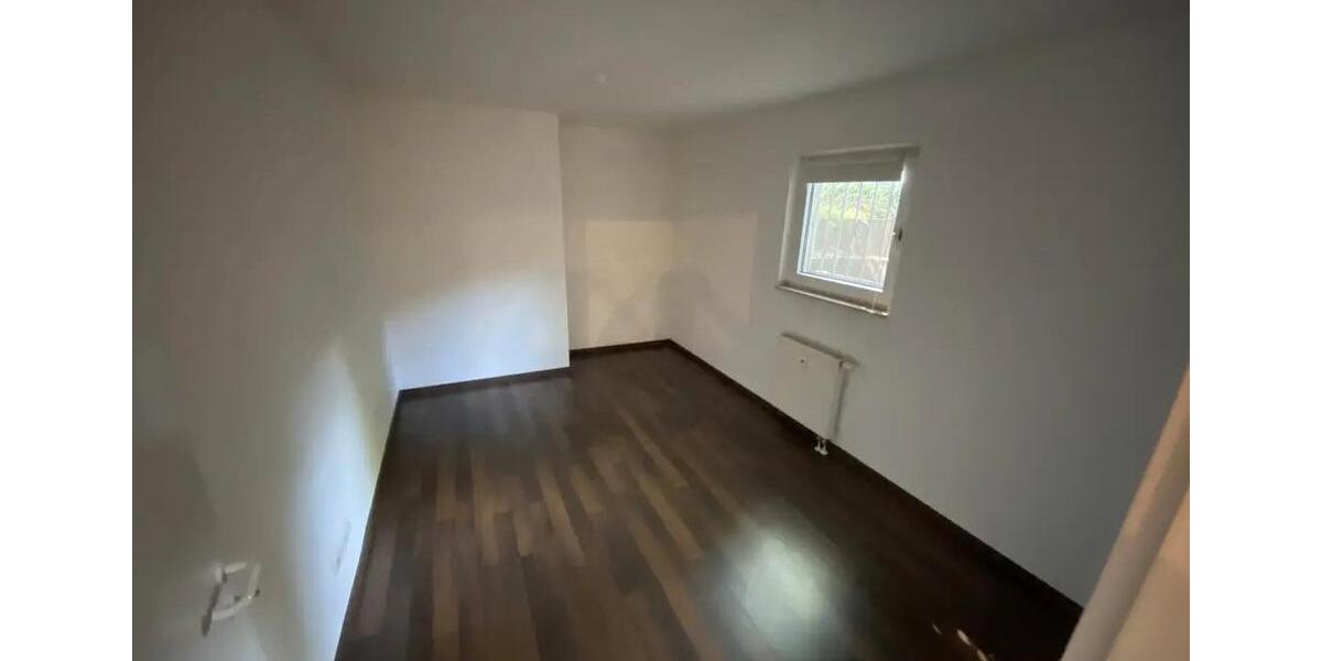 Maisonettenwohnung Duisburg Rheinhausen - 7 Zimmer, 210 m&sup2;, 2.499&euro; | Angebot:26702259