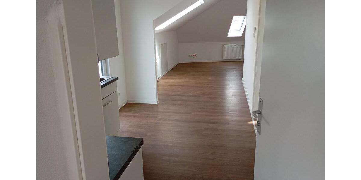 Dachgeschoßwohnung Tuttlingen - 3 Zimmer, 72 m&sup2;, 800&euro; | Angebot:21871380