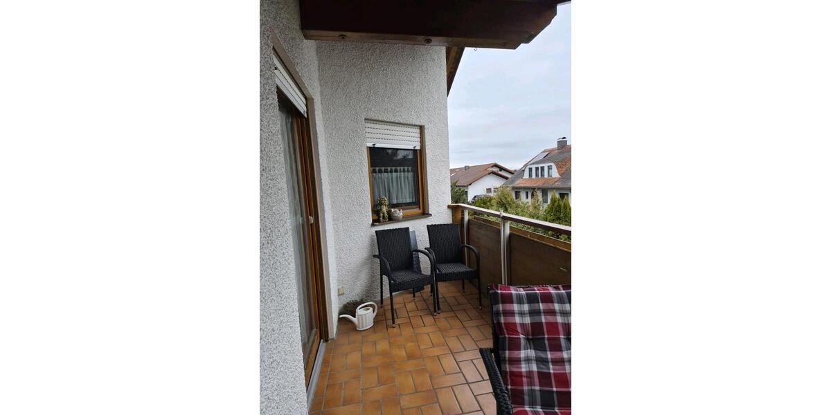 Dachgeschoßwohnung Laupheim - 3 Zimmer, 105 m&sup2;, 950&euro; | Angebot:25334980