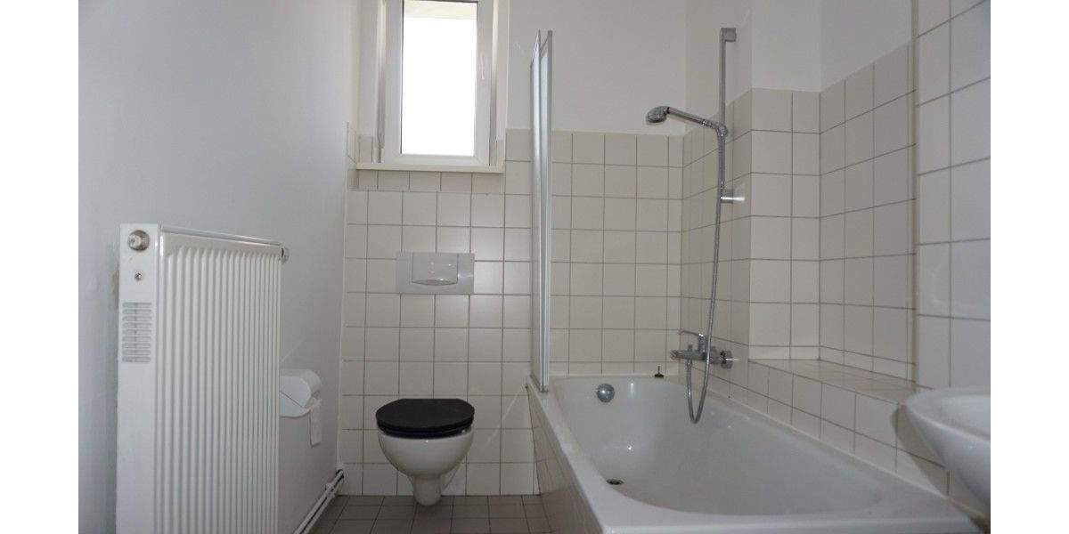 Etagenwohnung Görlitz Innenstadt - 3 Zimmer, 71 m&sup2;, 400&euro; | Angebot:25139489