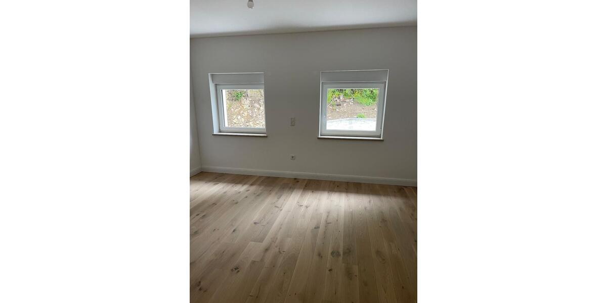 Erdgeschoßwohnung Treuchtlingen - 3 Zimmer, 90 m&sup2;, 900&euro; | Angebot:24689194