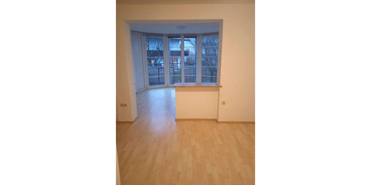 Etagenwohnung Cham - 1 Zimmer, 29 m&sup2;, 250&euro; | Angebot:25363163
