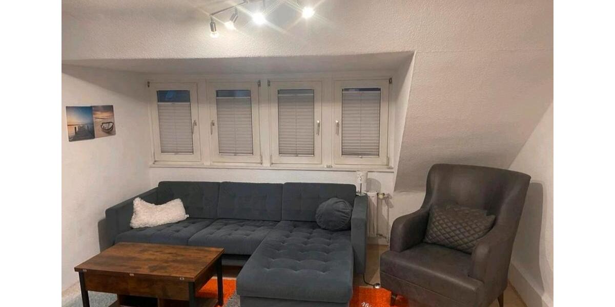 Charmante Dachgeschosswohnung 2 zimmer