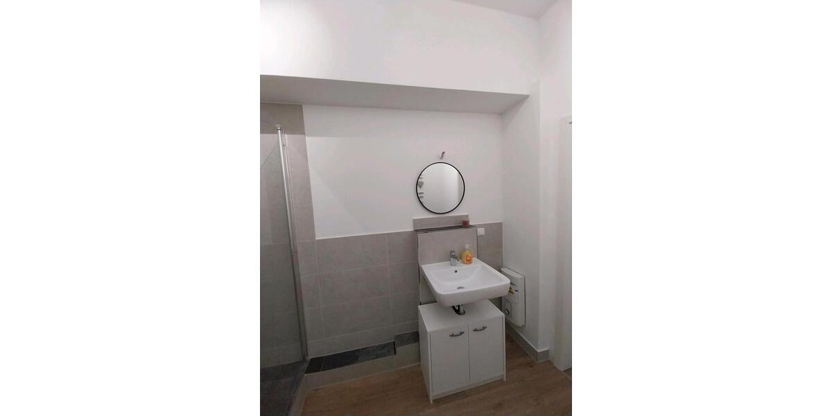 Schöne Möbelierte 1 Raumwohnung 1 zimmer