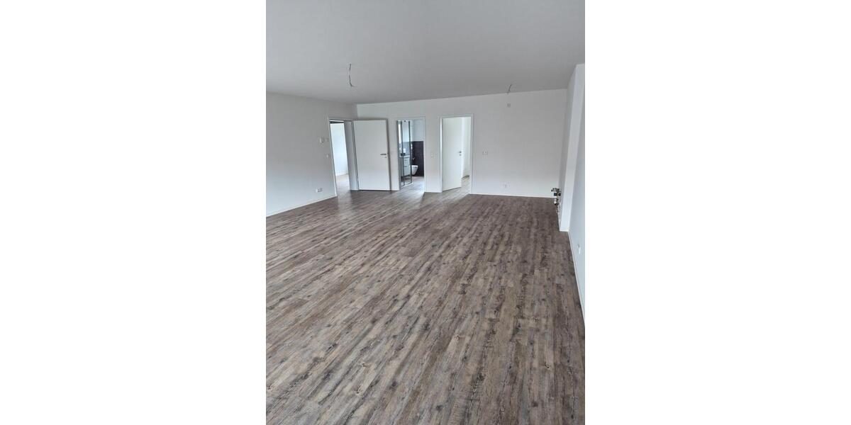 Etagenwohnung Rechlin - 3 Zimmer, 83 m&sup2;, 835&euro; | Angebot:26459902