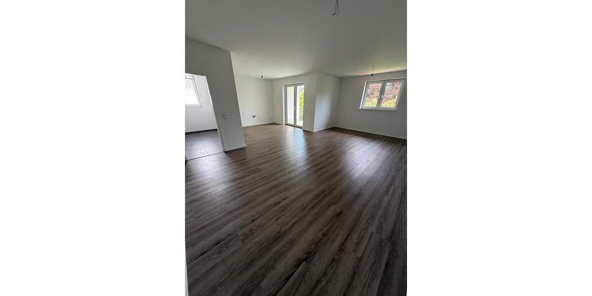 Erdgeschoßwohnung Selters (Westerwald) - 3 Zimmer, 90 m&sup2;, 1.200&euro; | Angebot:26647781