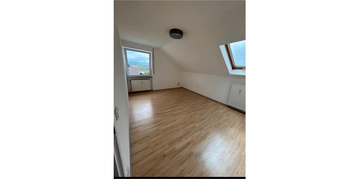 Dachgeschoßwohnung Balingen - 2.5 Zimmer, 65 m&sup2;, 700&euro; | Angebot:25055316