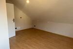 Dachgeschoßwohnung Ostercappeln - 4 Zimmer, 140 m&sup2;, 750&euro; | Angebot:24850220