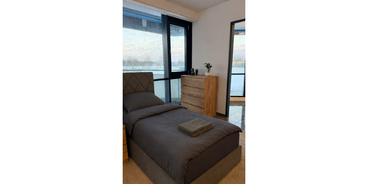Wohnen auf Zeit Ludwigsfelde - 5 Zimmer, 188 m&sup2;, 20&euro; | Angebot:23515395
